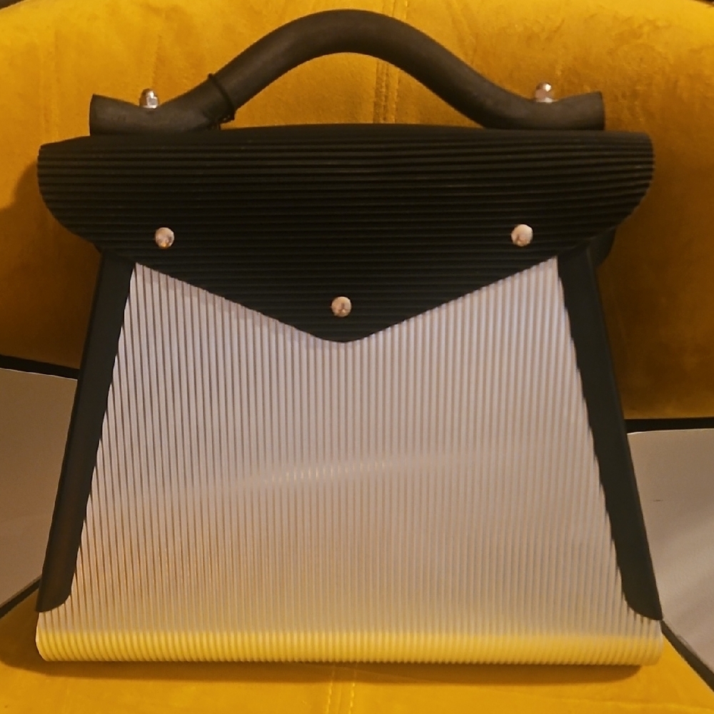 Christian Jonak Modernist Envelope Bag 1991 - Picture 3 of 6